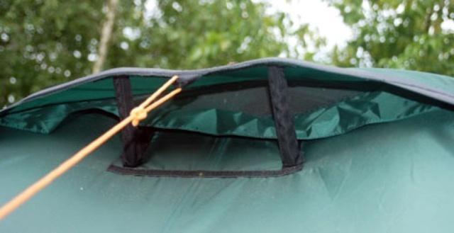 Вентиляционное окно с ветровым клапаном Вентиляционное окно с ветровым клапаном Двухместная туристическая палатка с повышенной ветроустойчивостью Alexika Nakra 2 зеленый